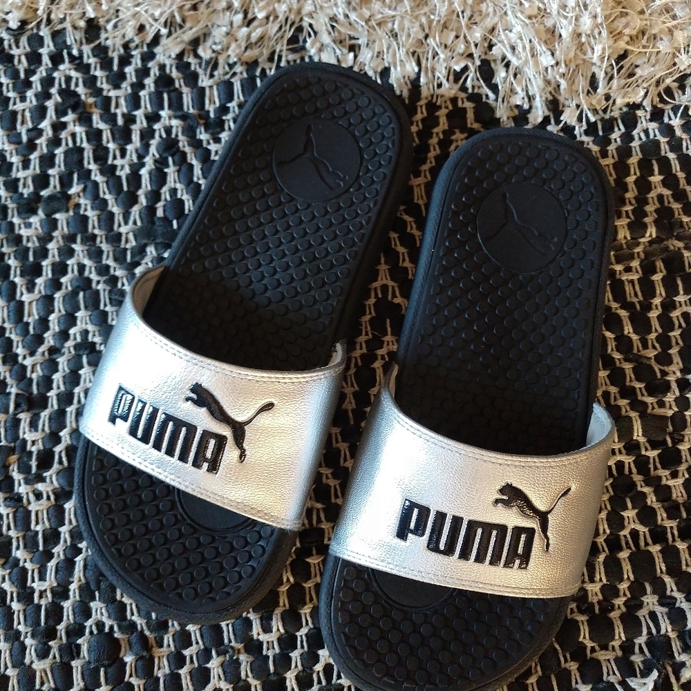 Puma Slides Sandles NEW Women's Size 6